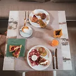 Palazzo Fontana E Bed & Breakfast 4*