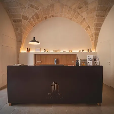 Palazzo Fontana E לינה וארוחת בוקר גרבינה אין פוליה