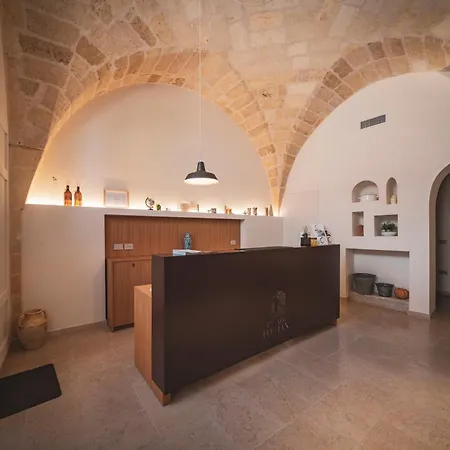 Palazzo Fontana E *
